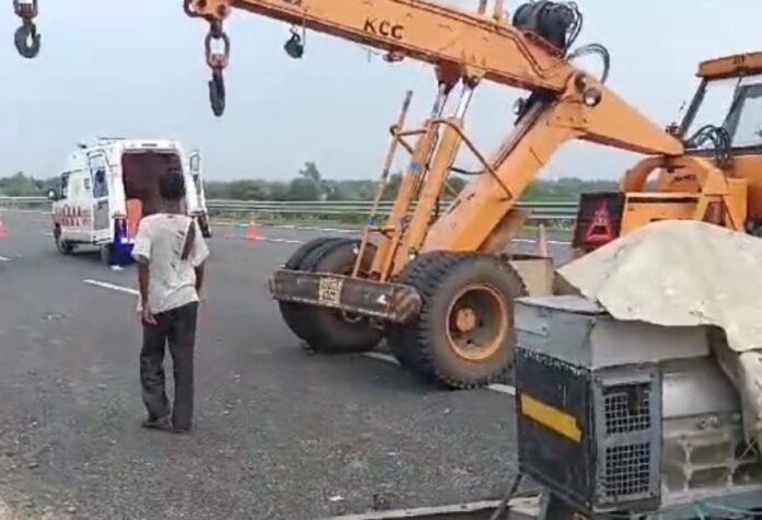 Delhi-Mumbai Highway Accident