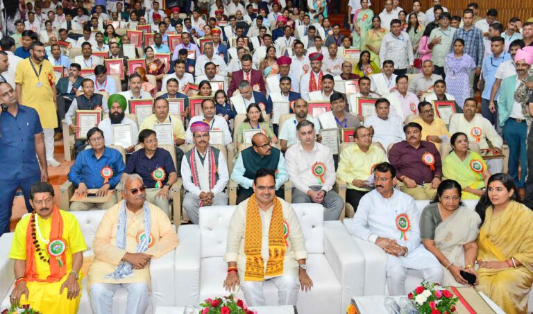 Teacher honor ceremony: विकसित राजस्थान की यात्रा में शिक्षक बड़े साझेदार —मुख्यमंत्री