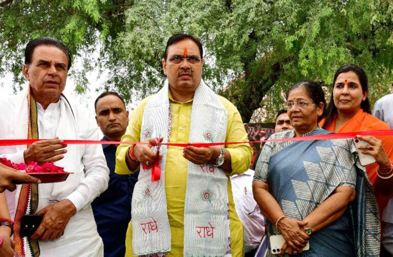 Inauguration and foundation stone laying: मुख्यमंत्री ने बिड़ला सभागार में किया लोकार्पण और शिलान्यास